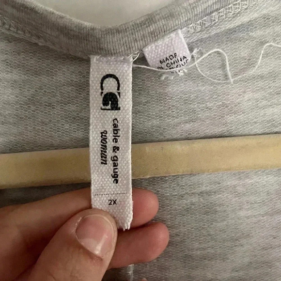 Cable and Gauge Tee size 2x - Picture 2 of 3